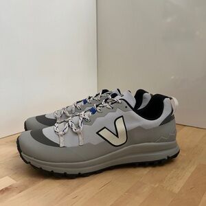 Veja Fitz Roy x Études